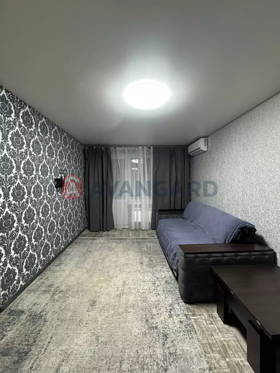 2 ��. ��������, 45/-/7 ��. �., 3/10 ������ ���� 11