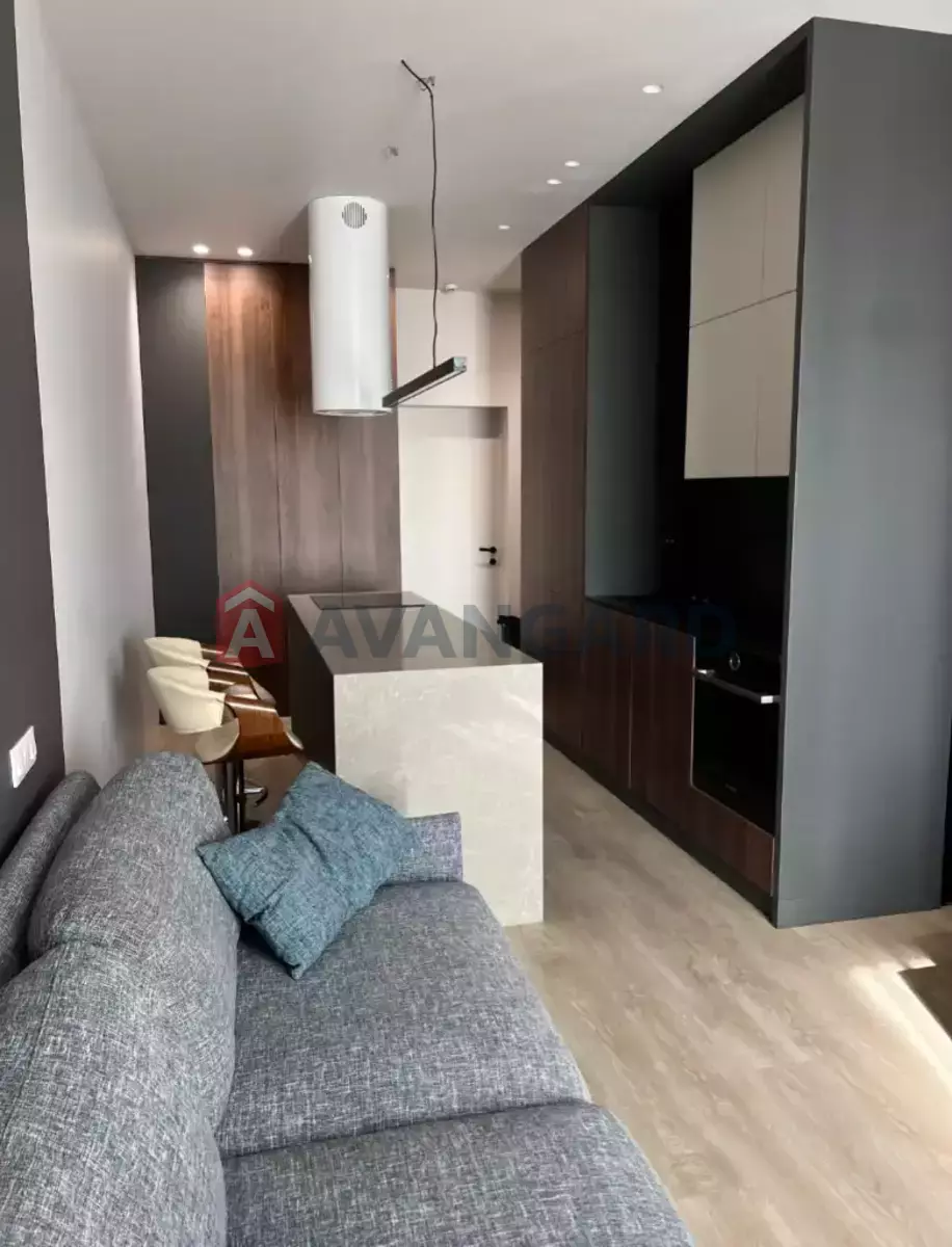 1 ��. ��������, 40/-/- ��. �., 8/19 ������ ���� 1