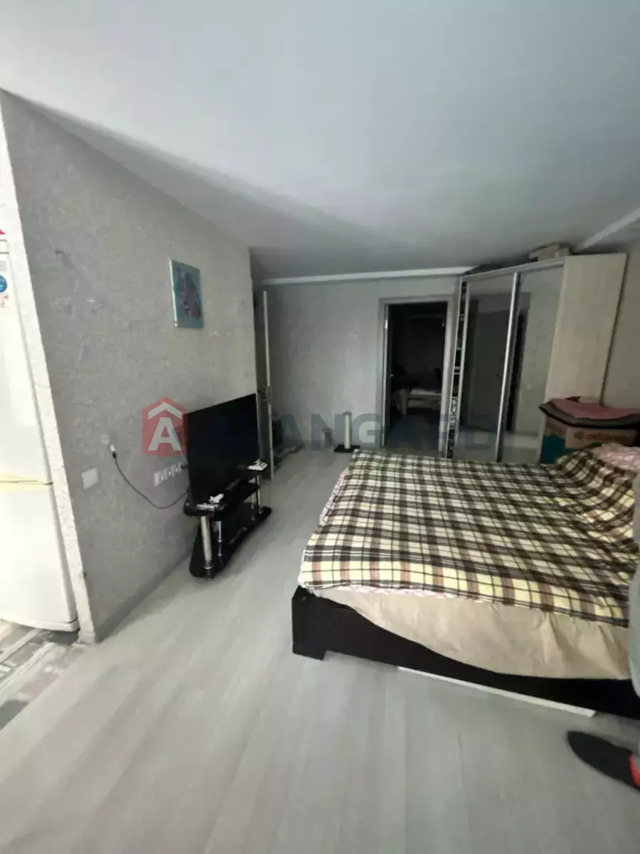 2 ��. ��������, 44/28/6 ��. �., 2/5 ������ ���� 4