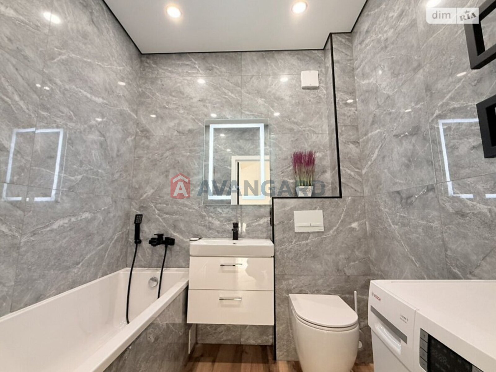 1 ��. ��������, 43/23/8 ��. �., 8/10 ������ ���� 1