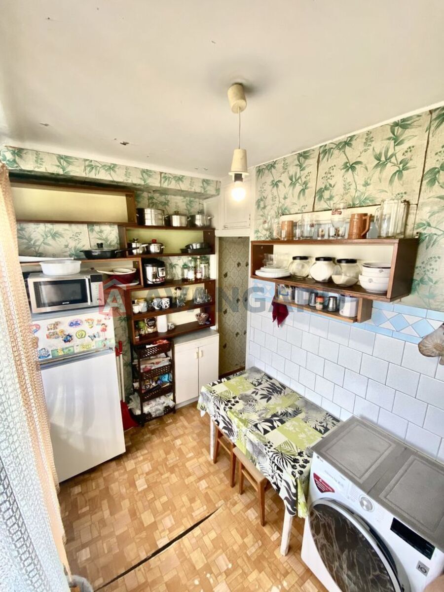 4 . , 78/50/6 . ., 9/9   11