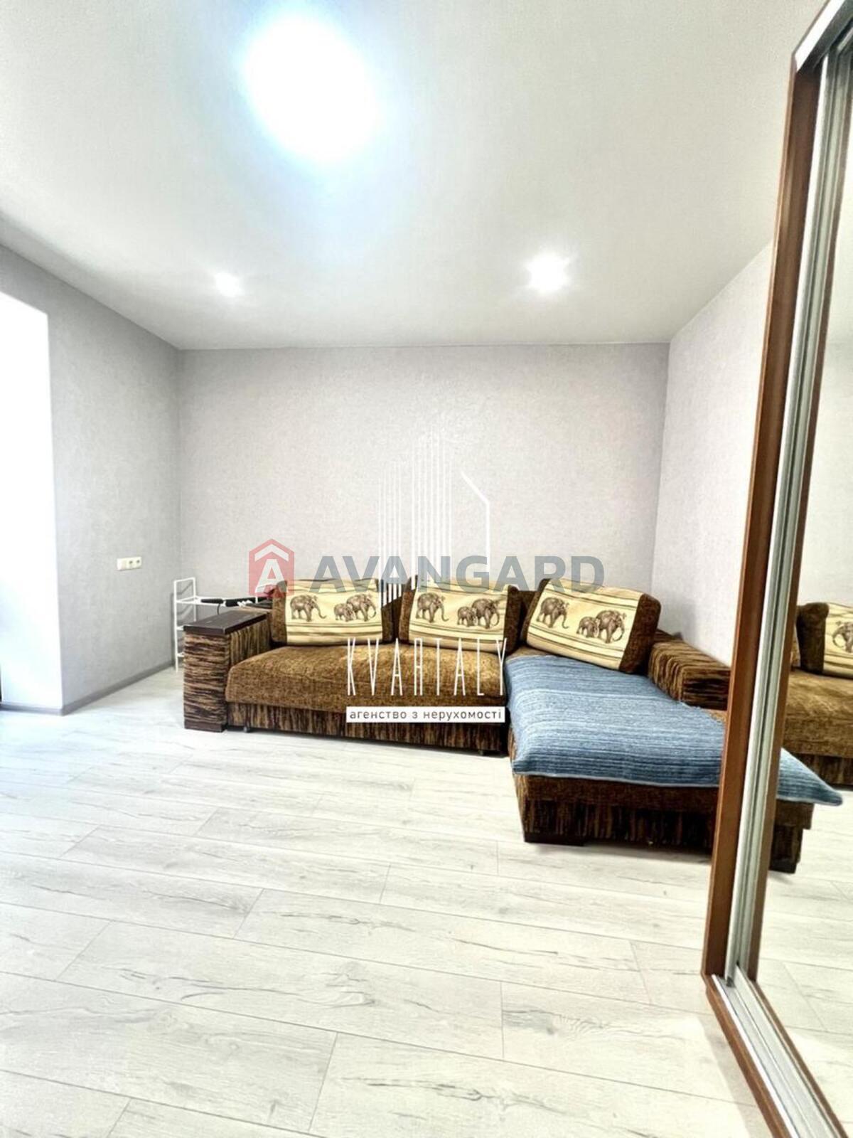 1 ��. ��������, 35/20/8 ��. �., 1/5 ������ ���� 7