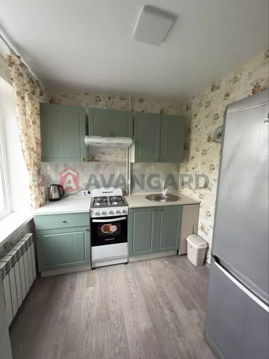 3 ��. ��������, 62/-/8 ��. �., 4/9 ������ ���� 8