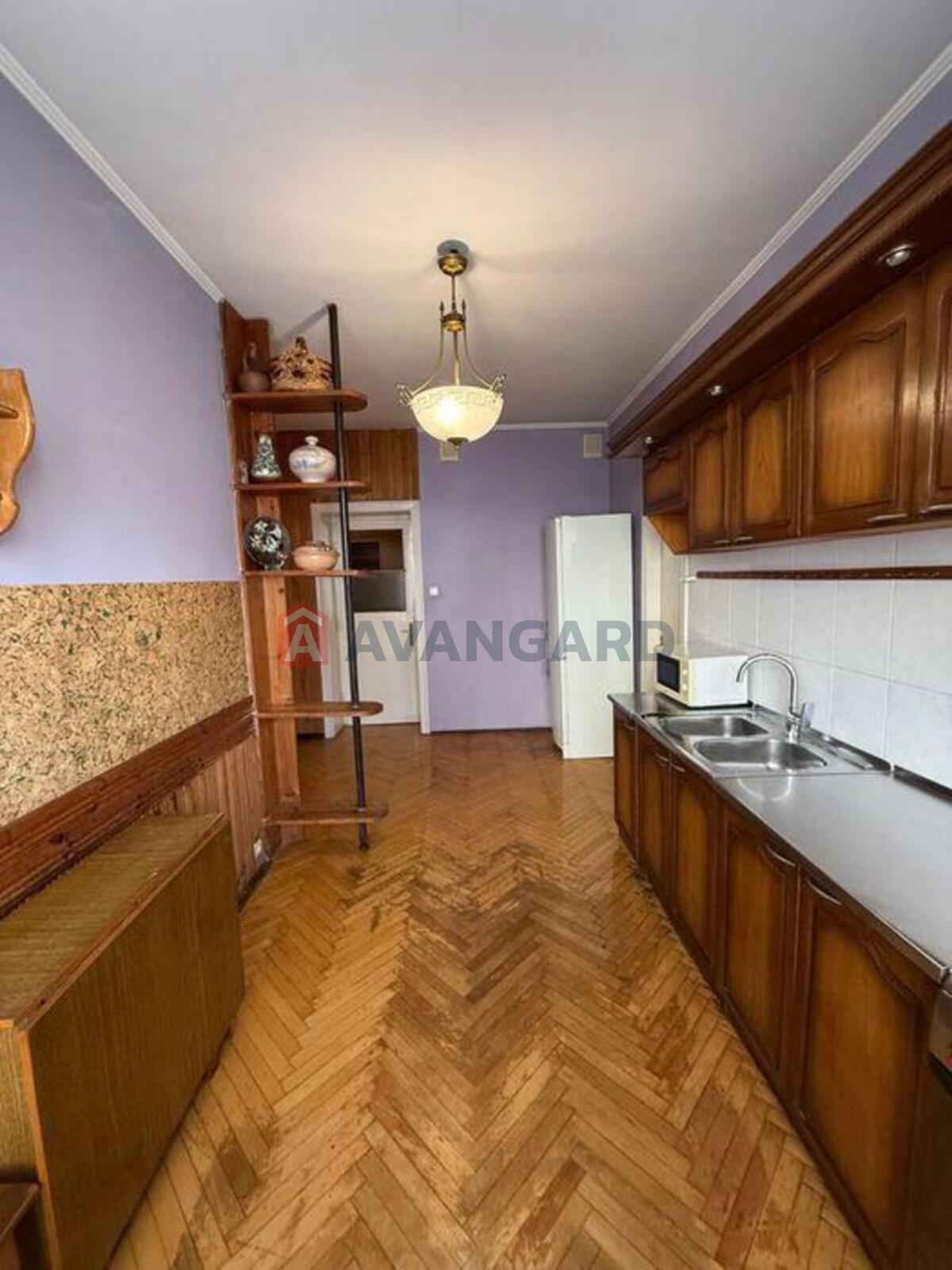 2 ����. ��������, 71/-/20 ��. �., 1/4 ���� ���� 15