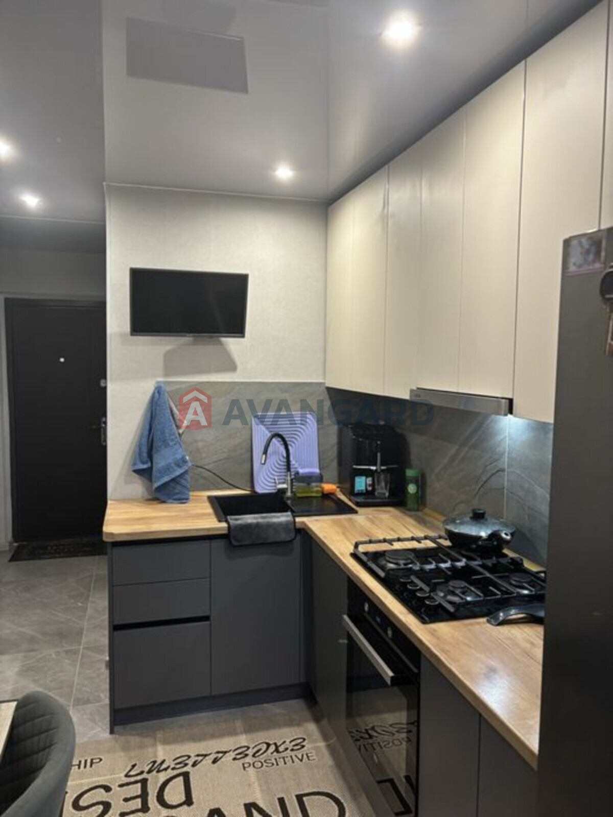 3 . , 70/-/7 . ., 3/9   3