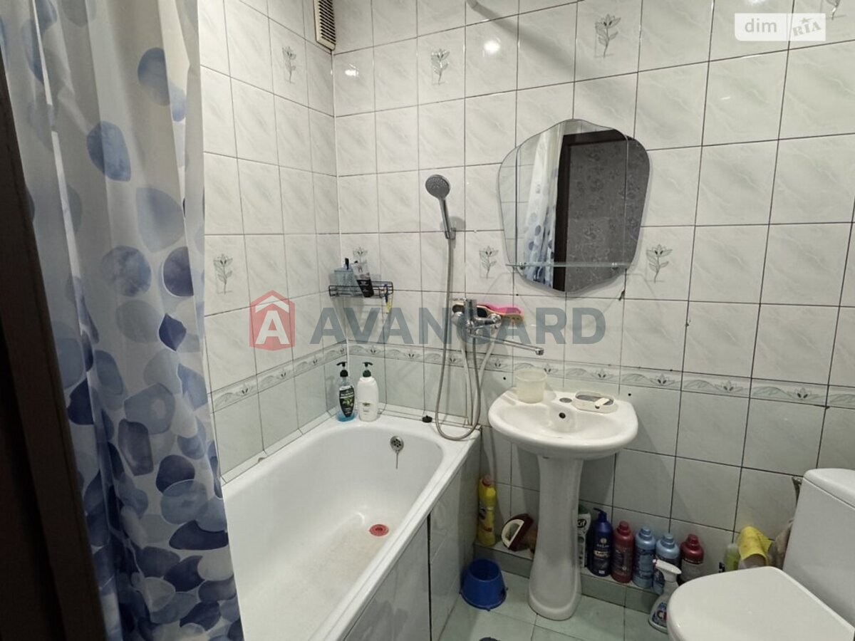 2 кім. квартира, 43/30/5 кв. м., 2/5 поверх фото 3 2 кім. квартира, 43/30/5 кв. м., 2/5 поверх фото 3