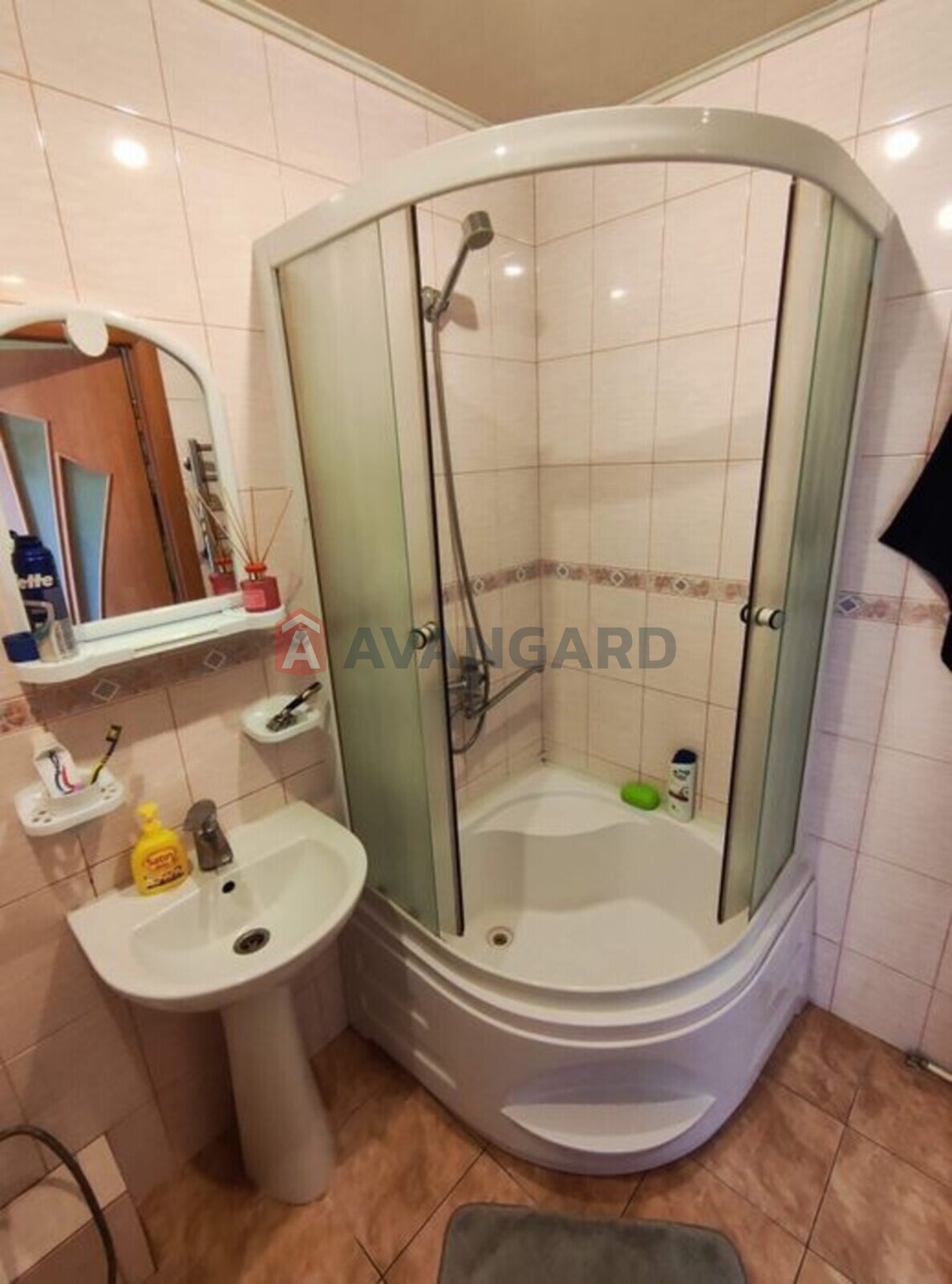 1 ��. ��������, 32/-/7 ��. �., 8/9 ������ ���� 7