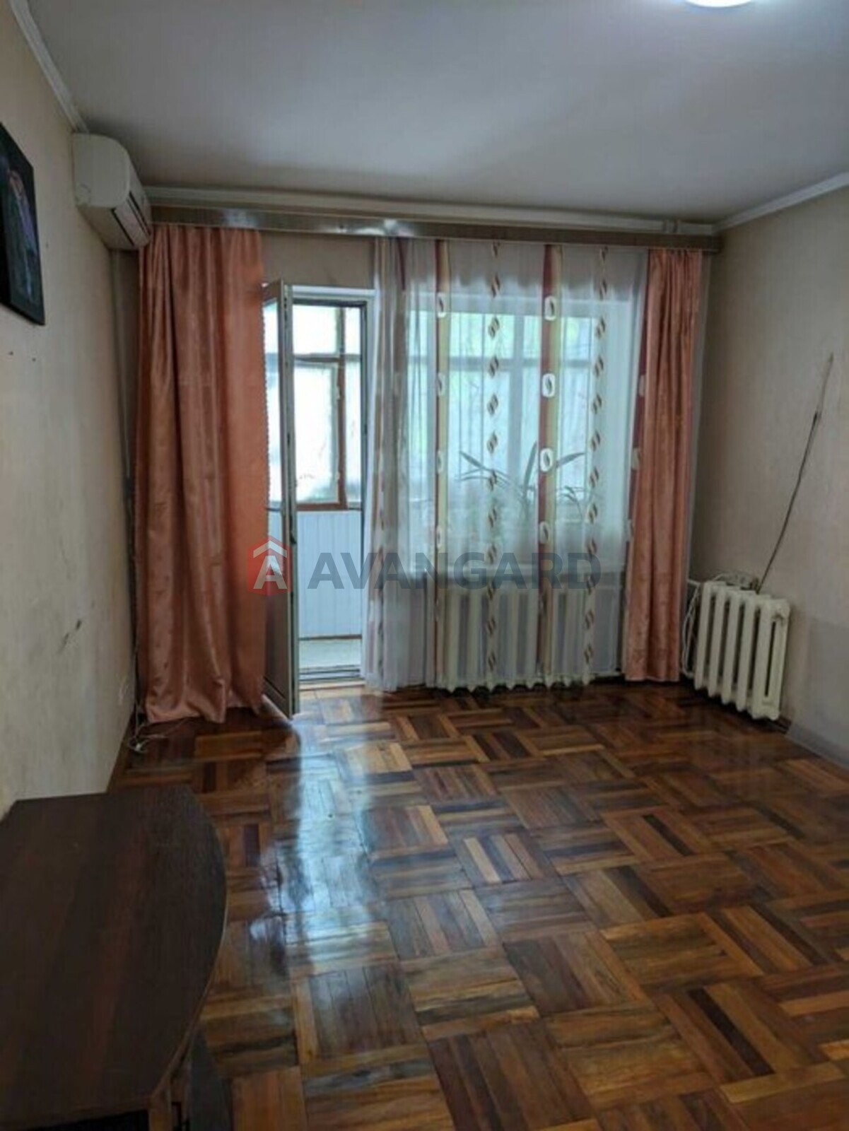 2 ��. ��������, 50/-/10 ��. �., 1/9 ������ ���� 8