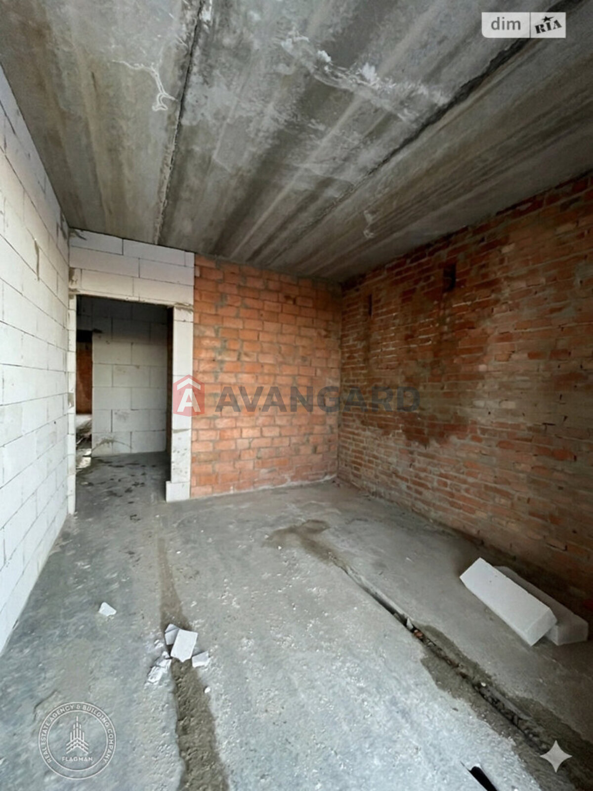 2 ��. ��������, 68/30/11 ��. �., 3/5 ������ ���� 6