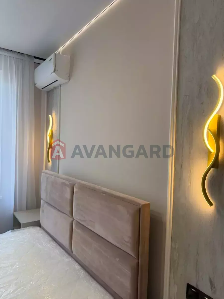 3 ��. ��������, 69/-/- ��. �., 8/10 ������ ���� 10