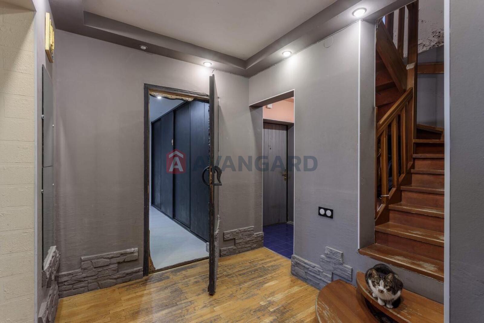 5 ��. ��������, 190/115/13 ��. �., 19/20 ������ ���� 9