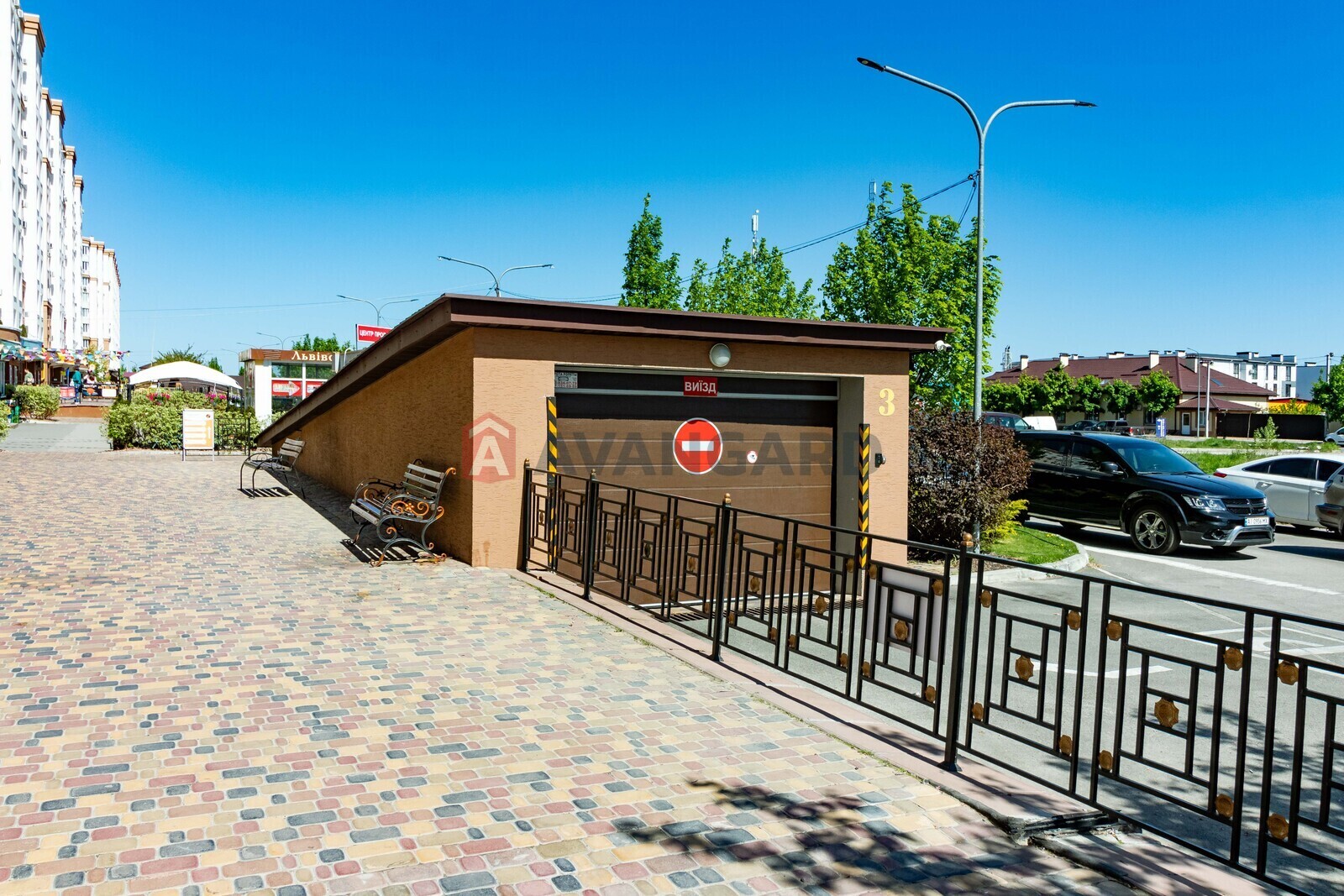 3 ��. ��������, 81/44/20 ��. �., 4/10 ������ ���� 20