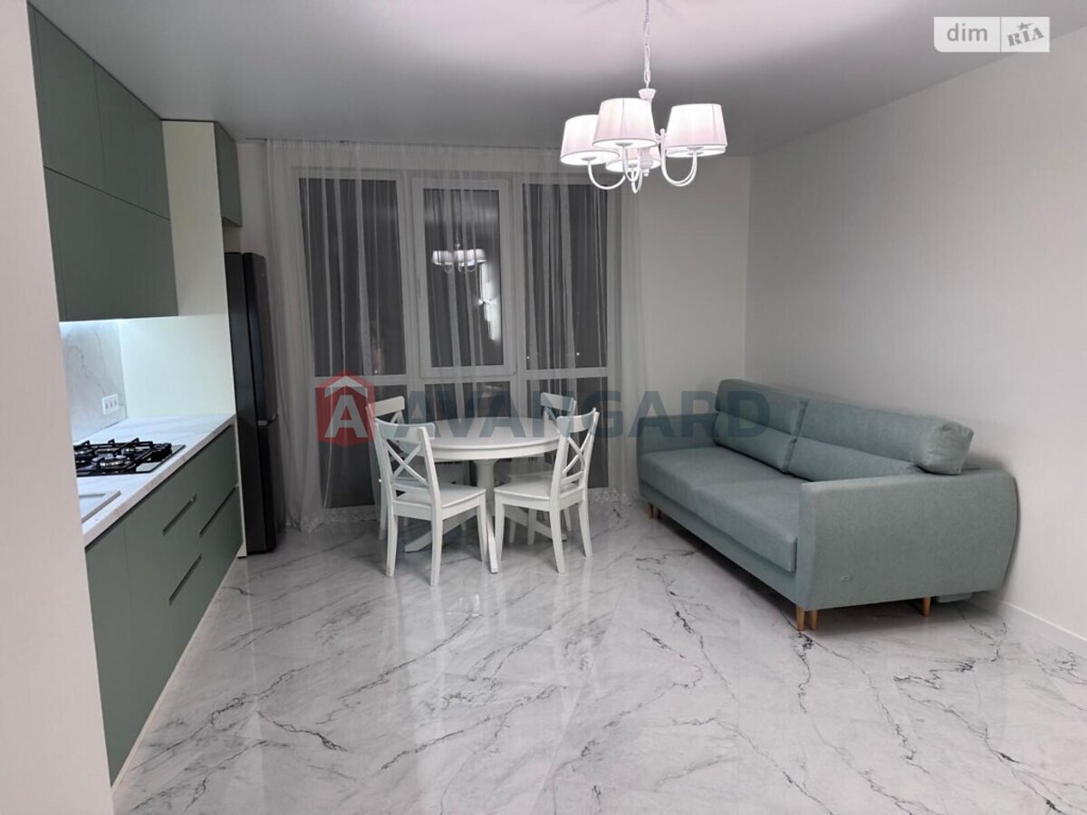 2 ��. ��������, 56/-/25 ��. �., 9/10 ������ ���� 5