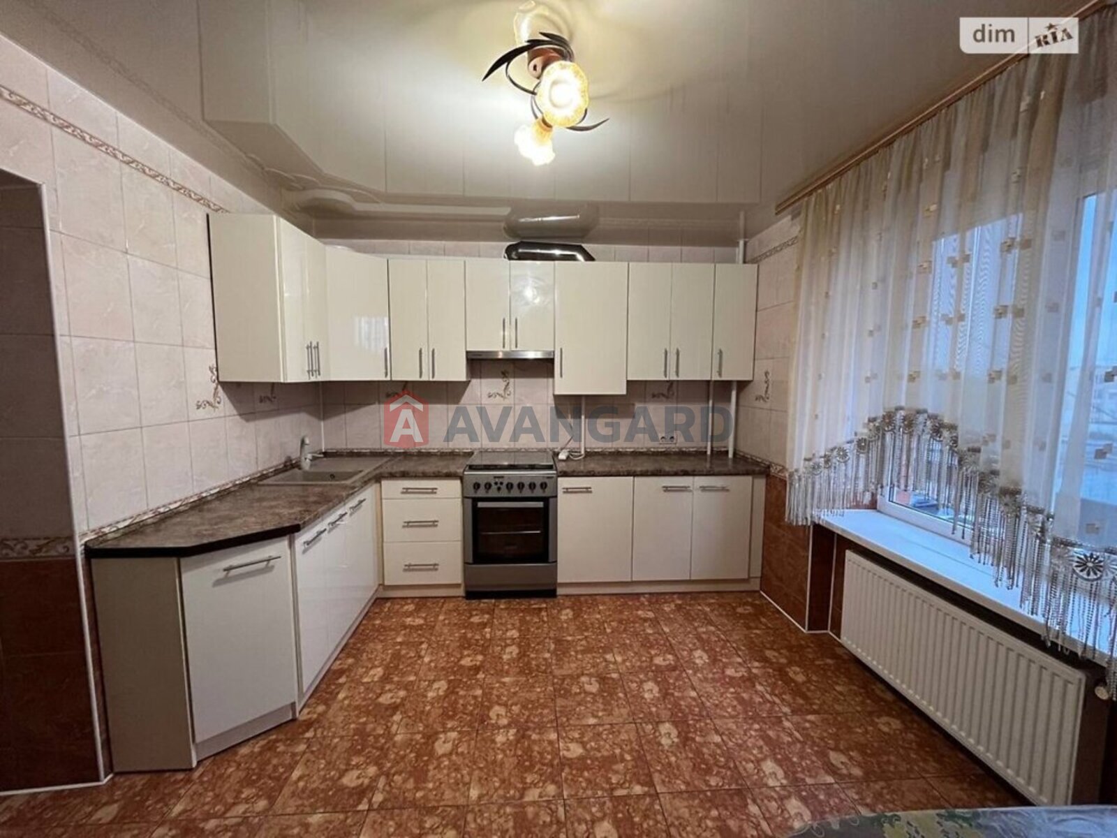 3 ��. ��������, 95/50/11 ��. �., 4/6 ������ ���� 9