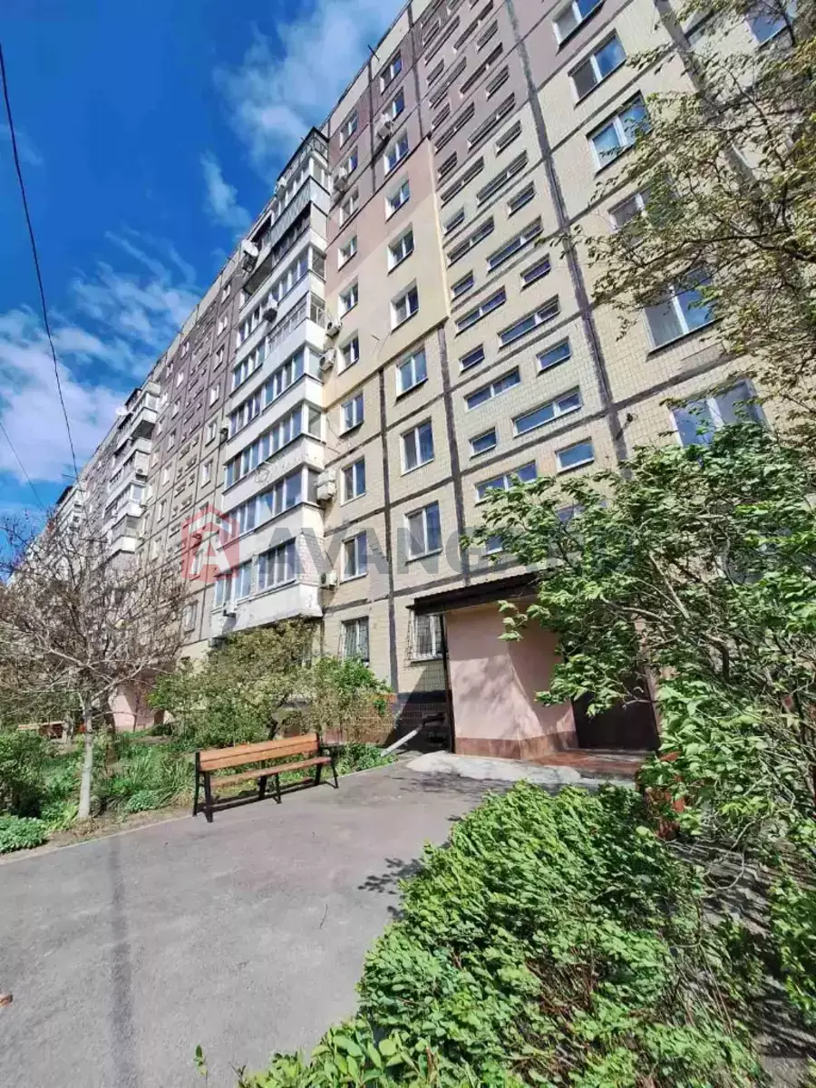 2 ��. ��������, 47/26/8 ��. �., 10/10 ������ ���� 24