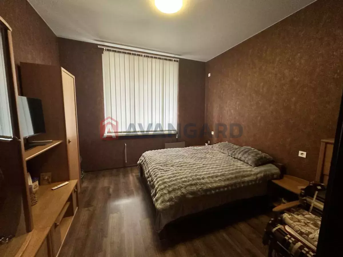 3 ����. ��������, 71/-/10 ��. �., 3/5 ���� ���� 3