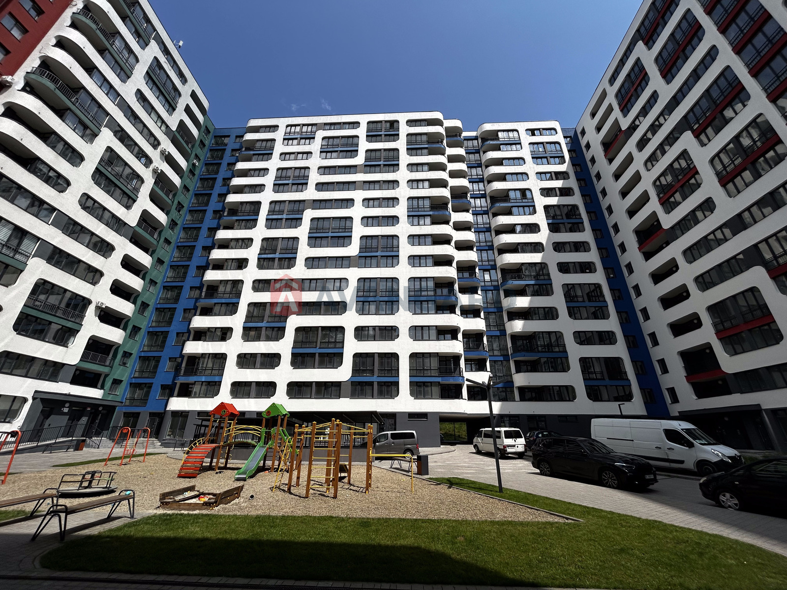 2 ��. ��������, 66,25/29,9/10,7 ��. �., 3/10 ������ ���� 2