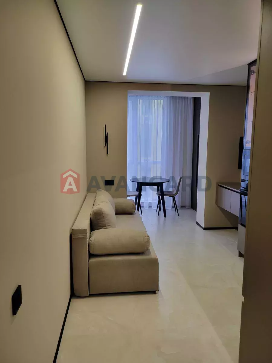 1 ��. ��������, 45/-/18 ��. �., 4/10 ������ ���� 19