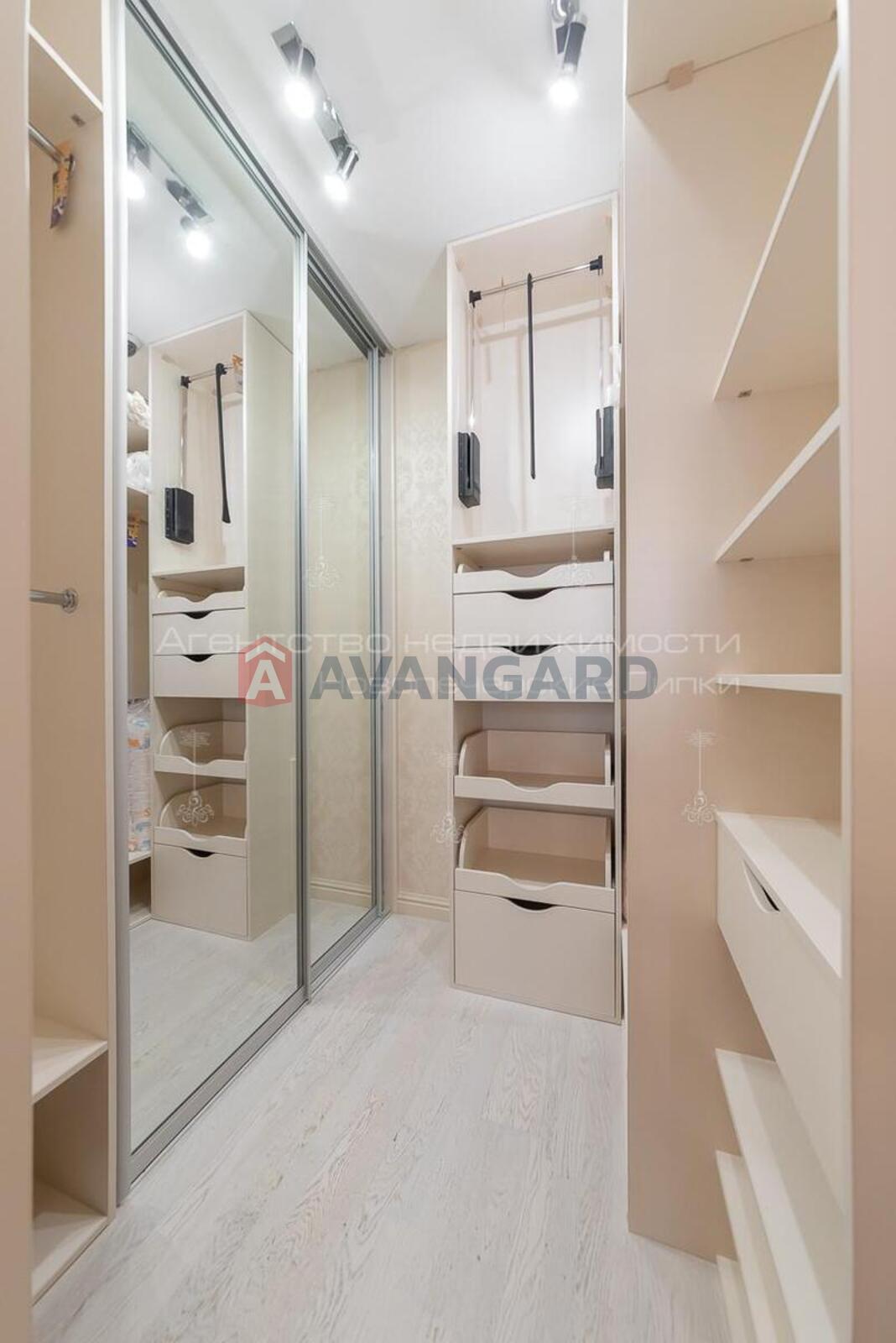 3 ��. ��������, 114/63/20 ��. �., 7/22 ������ ���� 11