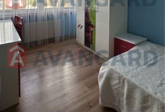 3 ����. ��������, 109/-/14 ��. �., 6/8 ���� ���� 15