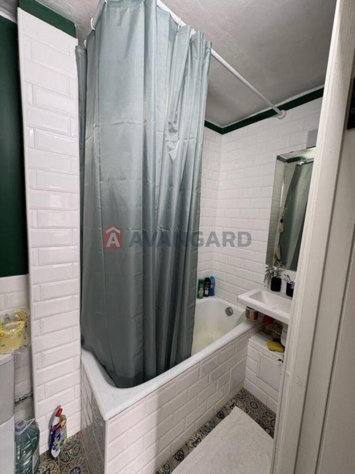 2 ����. ��������, 41/-/6 ��. �., 5/5 ���� ���� 5