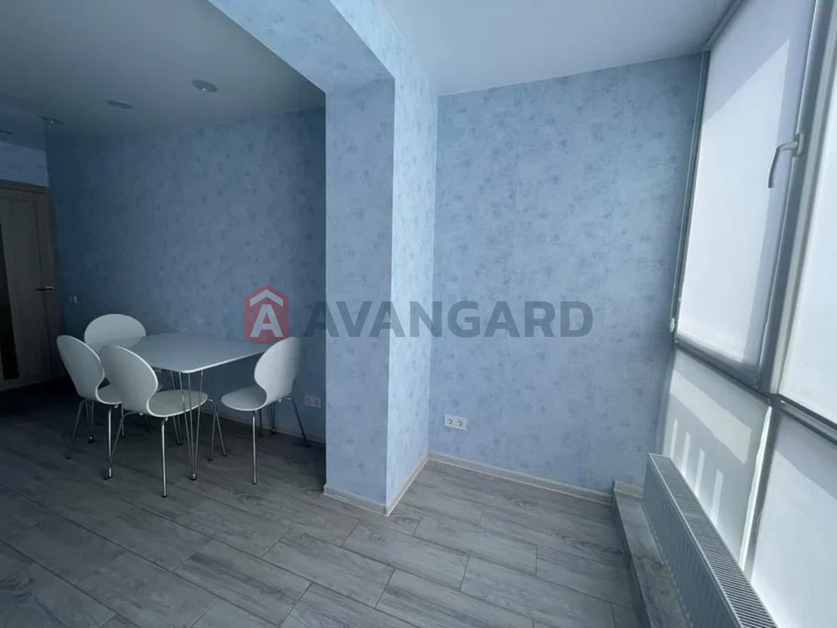 1 ��. ��������, 38/-/14 ��. �., 11/11 ������ ���� 13