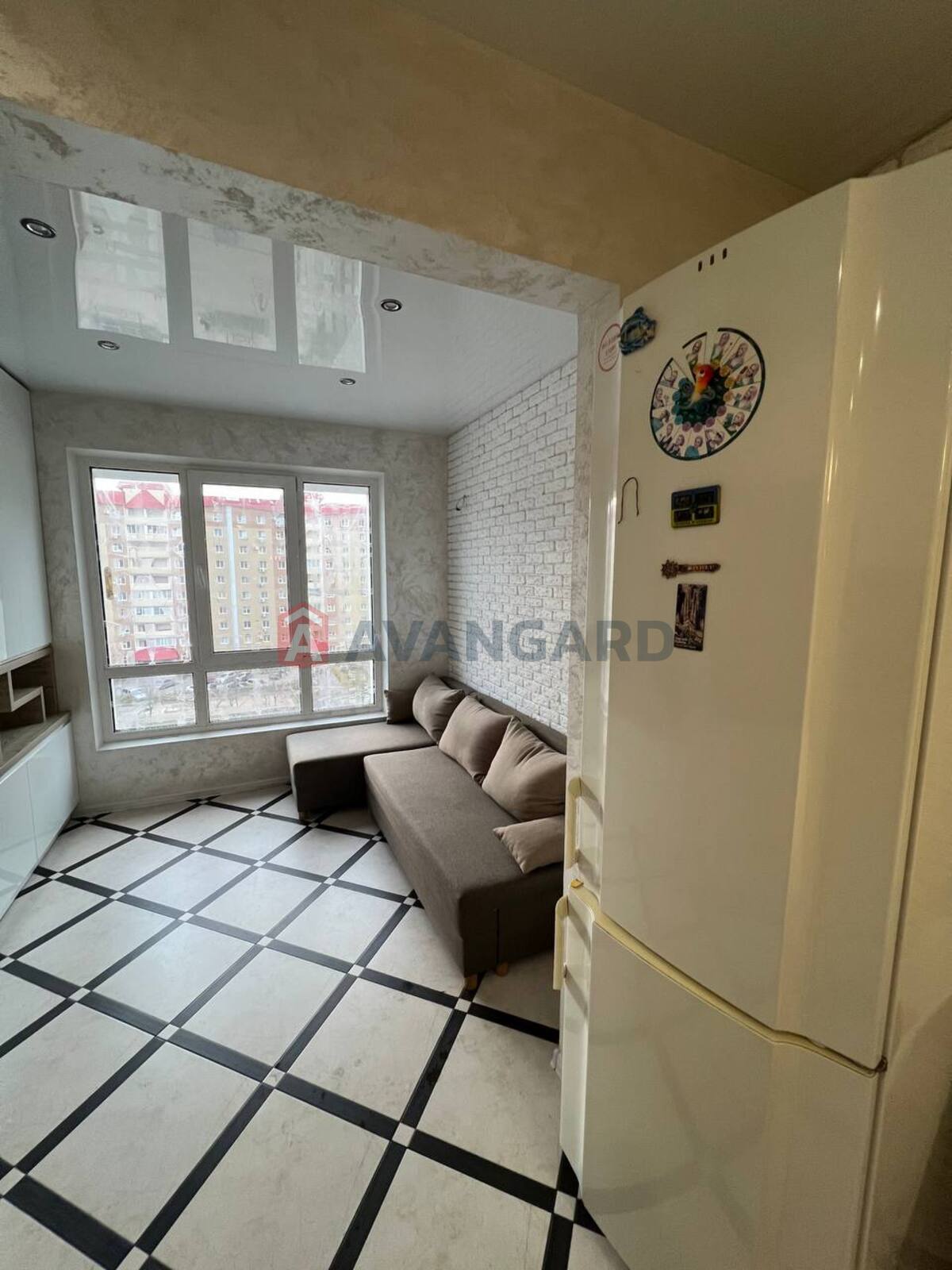 2 ��. ��������, 75/-/23 ��. �., 7/10 ������ ���� 3