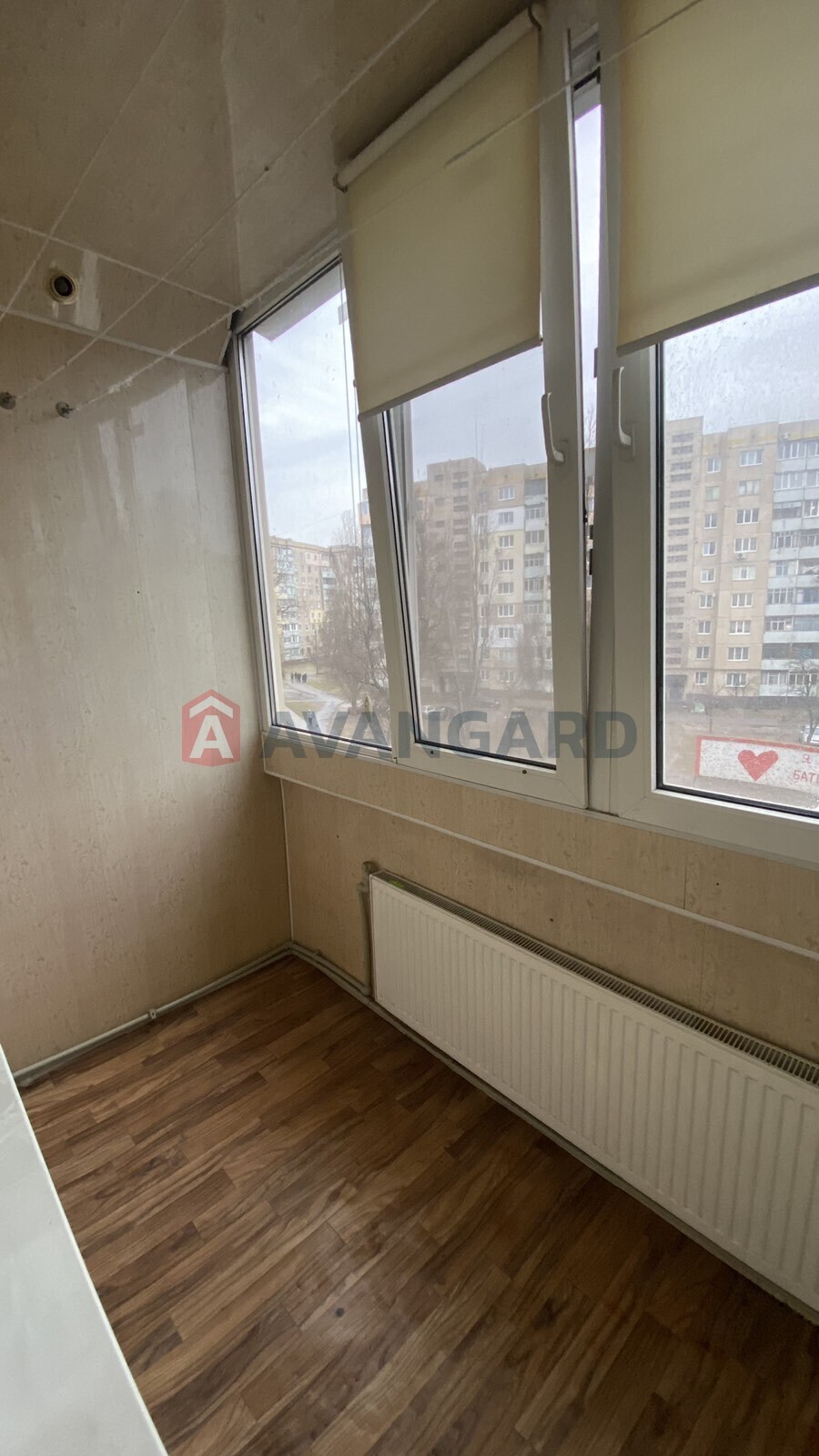 2 ��. ��������, 50/-/8 ��. �., 4/10 ������ ���� 6