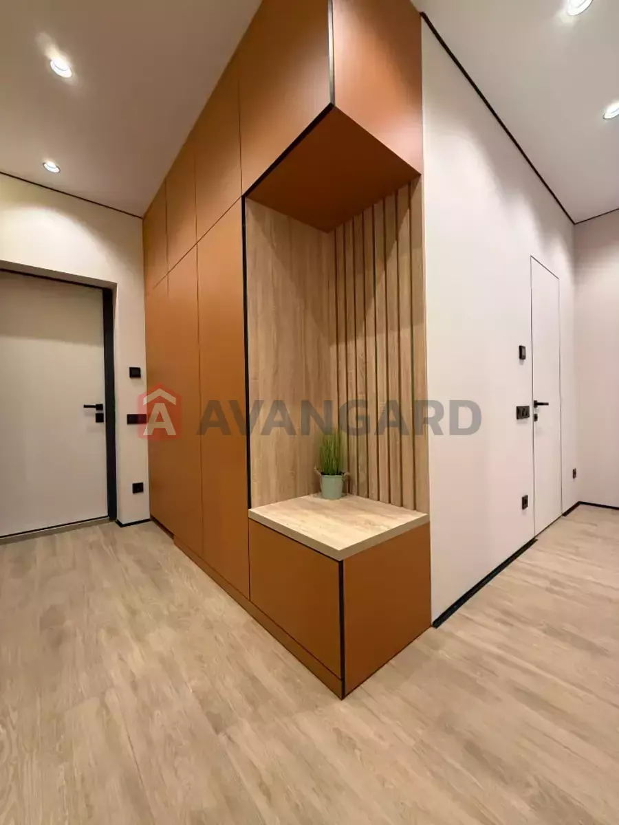 3 ��. ��������, 60/-/- ��. �., 8/24 ������ ���� 11