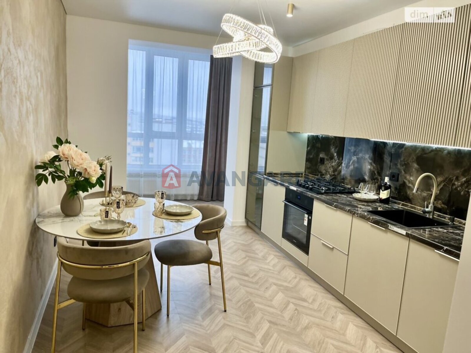 2 ����. ��������, 72/35/19 ��. �., 8/10 ���� ���� 3