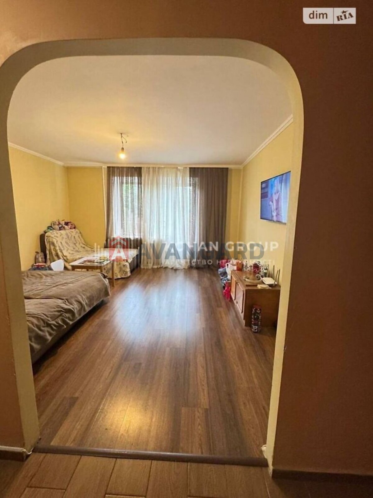 3 ��. ��������, 64/39/7 ��. �., 2/9 ������ ���� 1