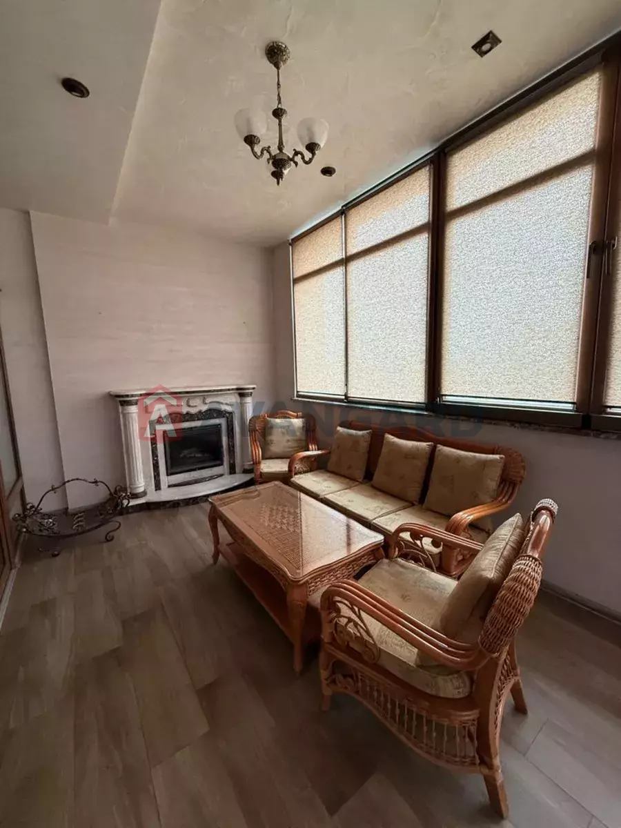 3 ��. ��������, 168/-/22 ��. �., 2/5 ������ ���� 22