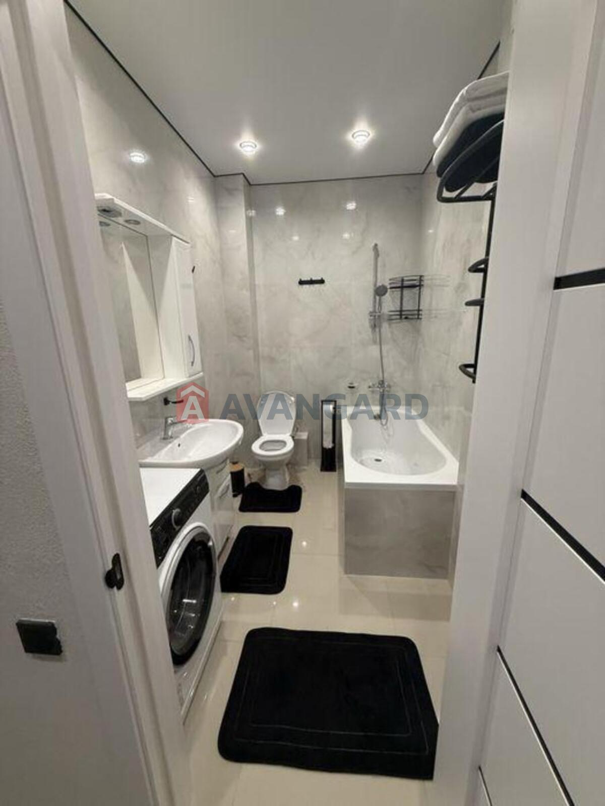 1 ��. ��������, 33/-/9 ��. �., 5/5 ������ ���� 8