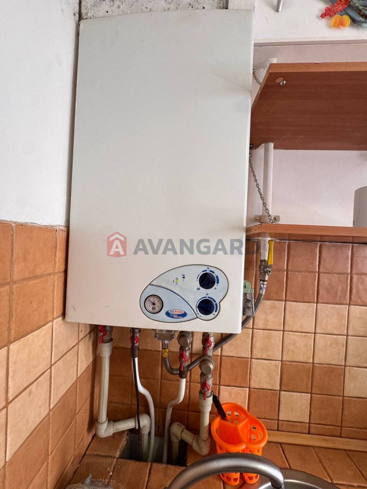 2 ��. ��������, 48/-/7 ��. �., 1/5 ������ ���� 4