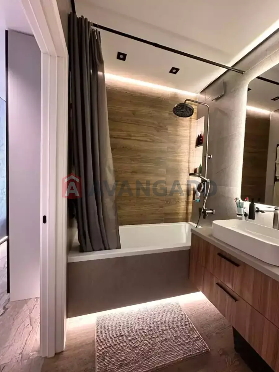 2 ��. ��������, 44/22/16 ��. �., 4/10 ������ ���� 6