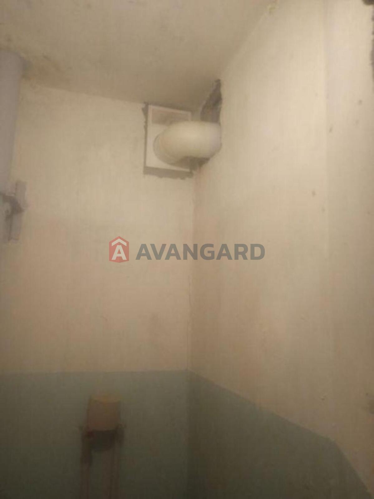 1 ��. ��������, 38/-/8 ��. �., 2/9 ������ ���� 18