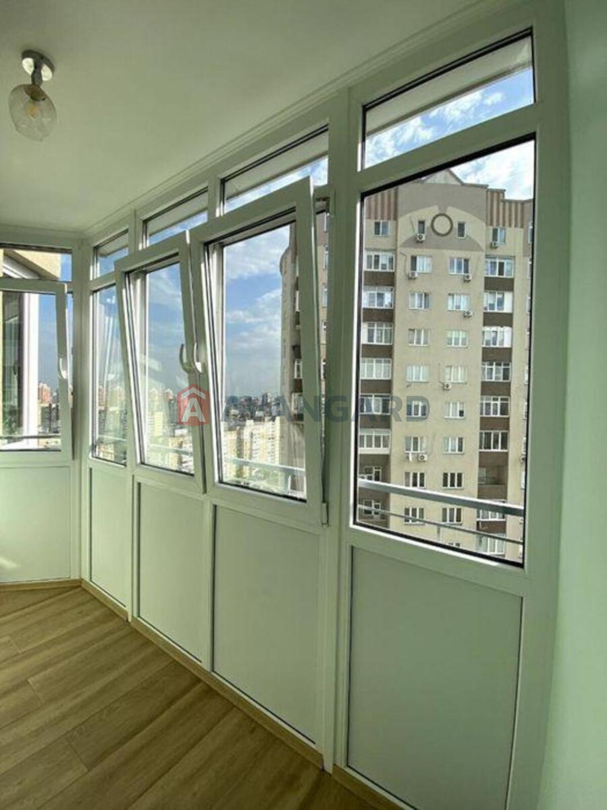 2 ��. ��������, 73/-/14 ��. �., 21/24 ������ ���� 9