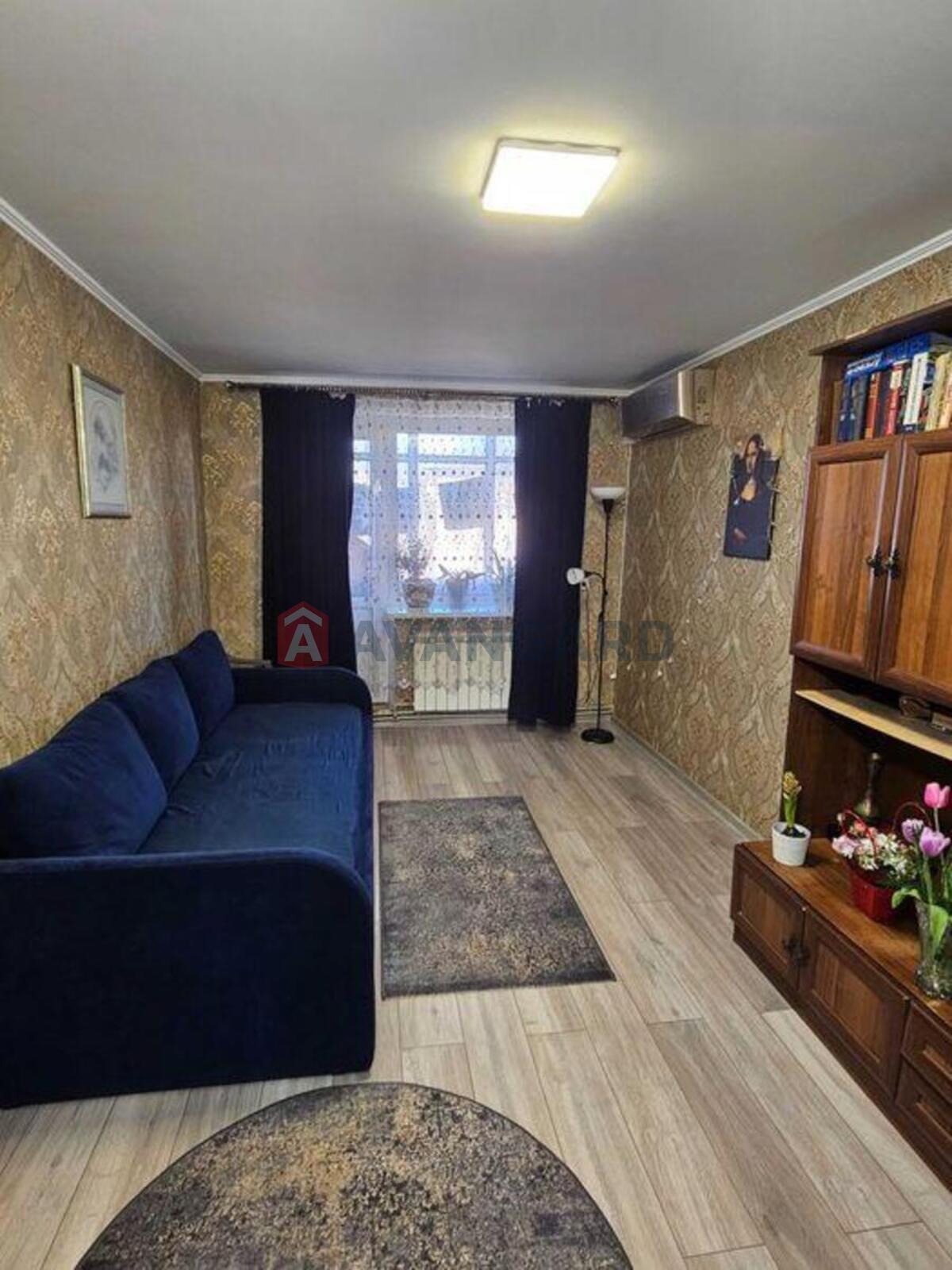 2 ��. ��������, 43/-/6 ��. �., 2/2 ������ ���� 1