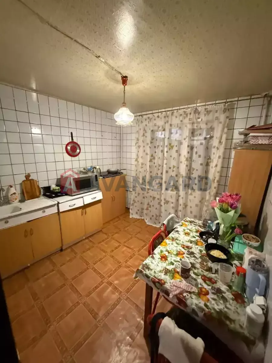 3 ��. ��������, 72/55/10 ��. �., 13/16 ������ ���� 1