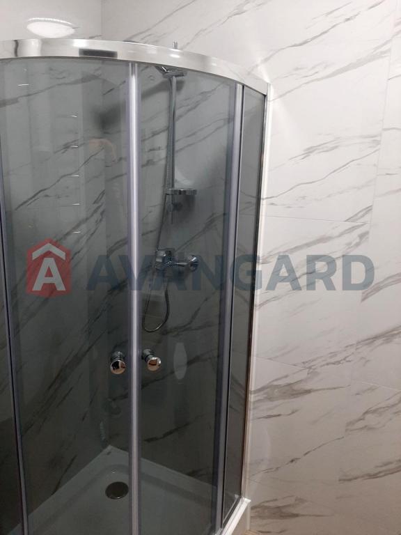 1 ��. ��������, 33/20/8 ��. �., 21/26 ������ ���� 4