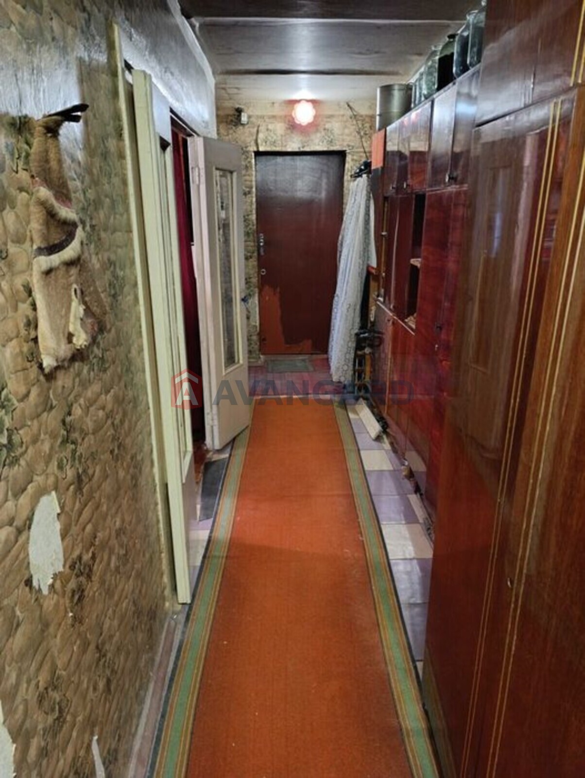 3 ��. ��������, 63/-/8 ��. �., 7/9 ������ ���� 10