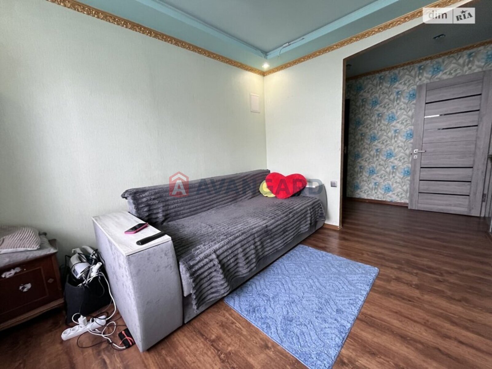 2 ��. ��������, 42/-/- ��. �., 1/2 ������ ���� 14