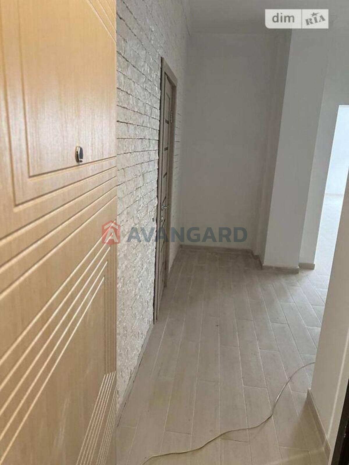 1 ����. ��������, 60/45/- ��. �., 3/3 ���� ���� 2