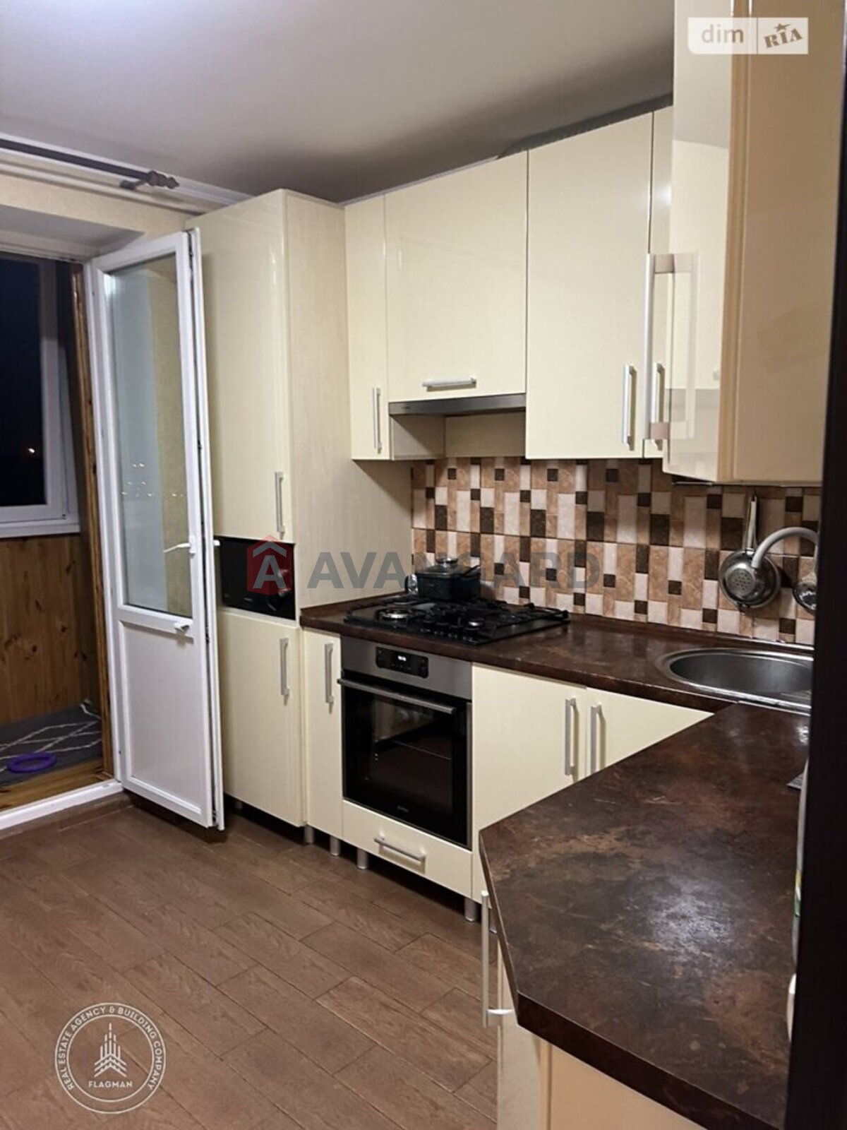 2 ��. ��������, 59/34/9 ��. �., 6/11 ������ ���� 2