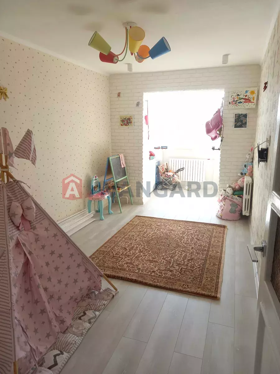 3 ��. ��������, 64/38/11 ��. �., 10/10 ������ ���� 7