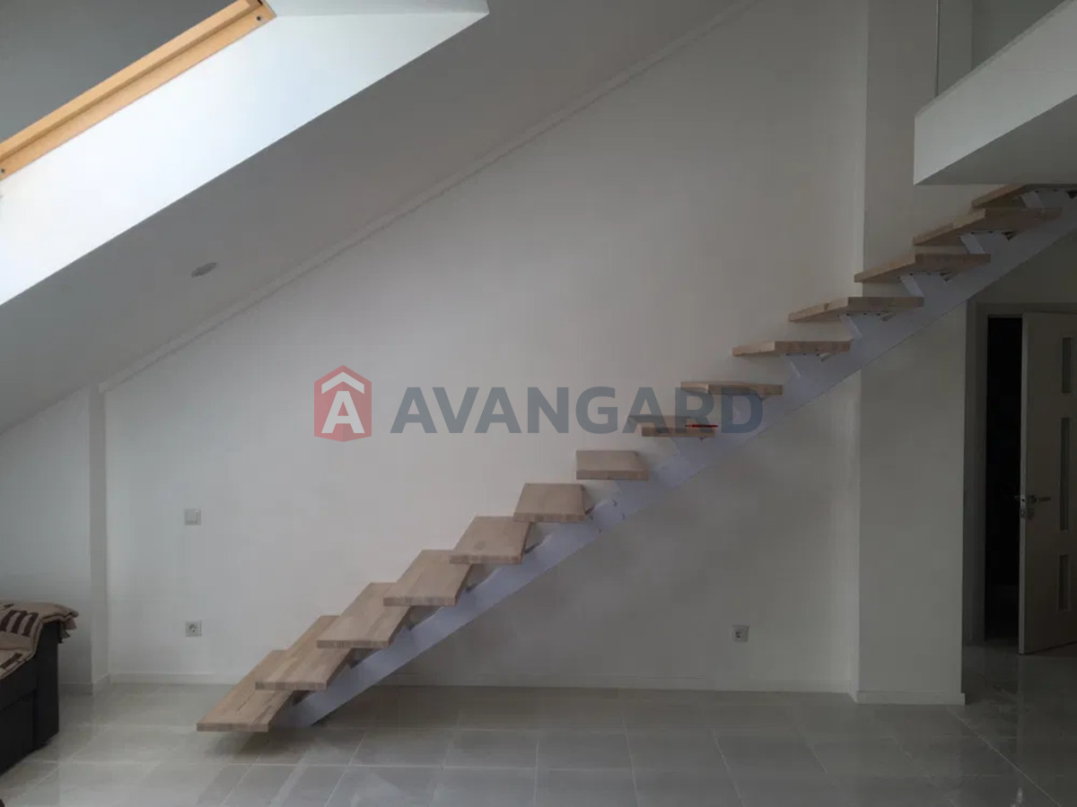 2 ��. ��������, 76/-/12 ��. �., 6/6 ������ ���� 4