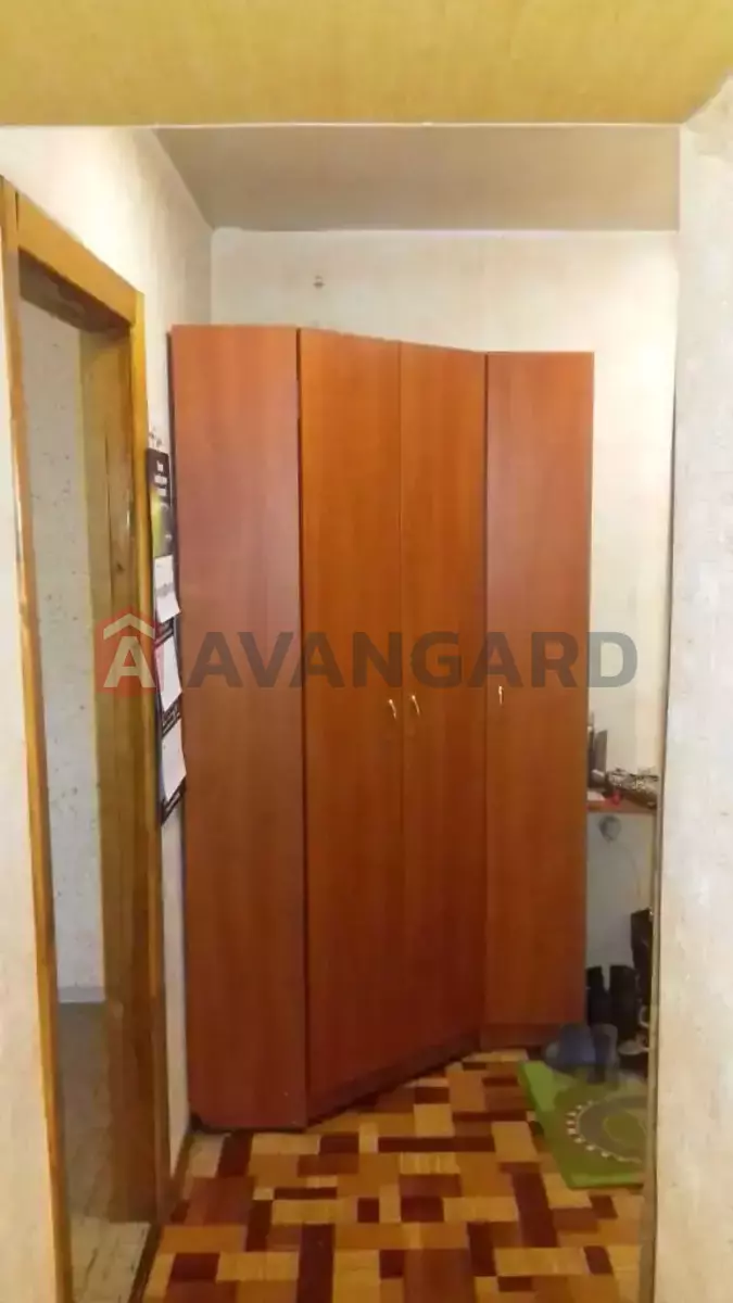 2 ��. ��������, 44/29/5 ��. �., 3/5 ������ ���� 9