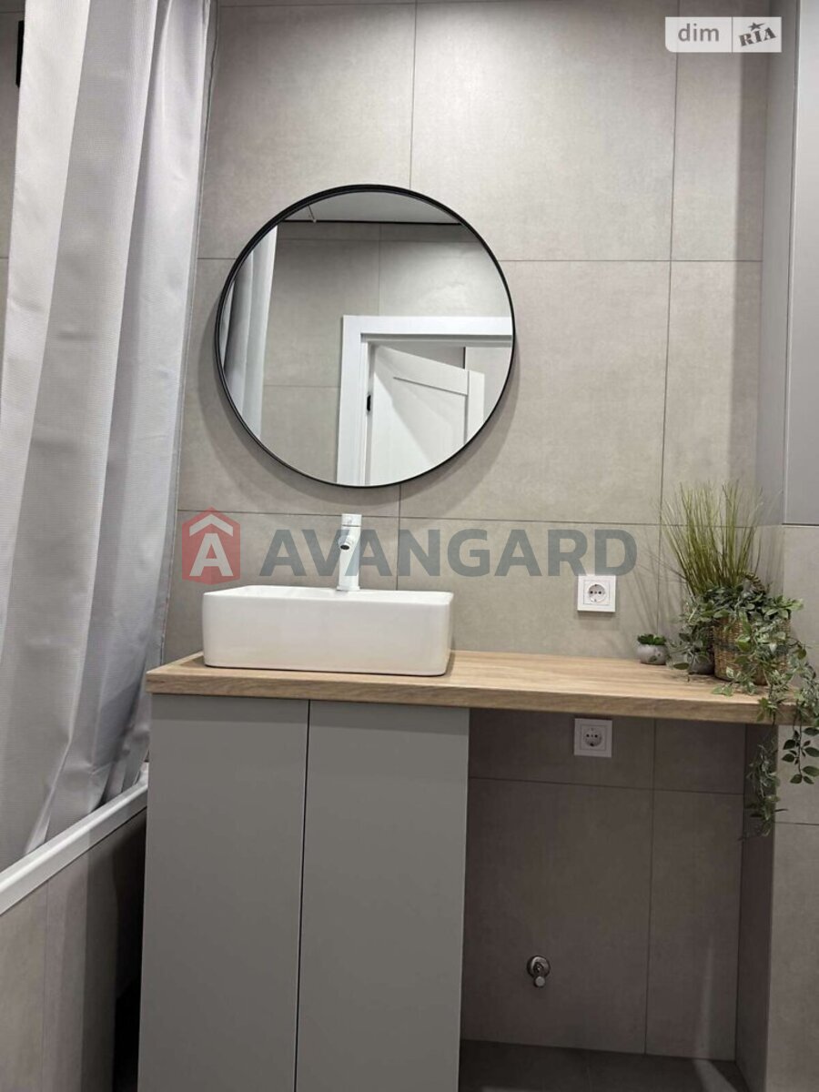 2 ����. ��������, 46/25/7 ��. �., 4/9 ���� ���� 16