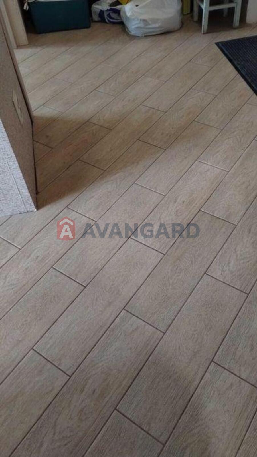 1 ��. ��������, 43/-/12 ��. �., 10/10 ������ ���� 8