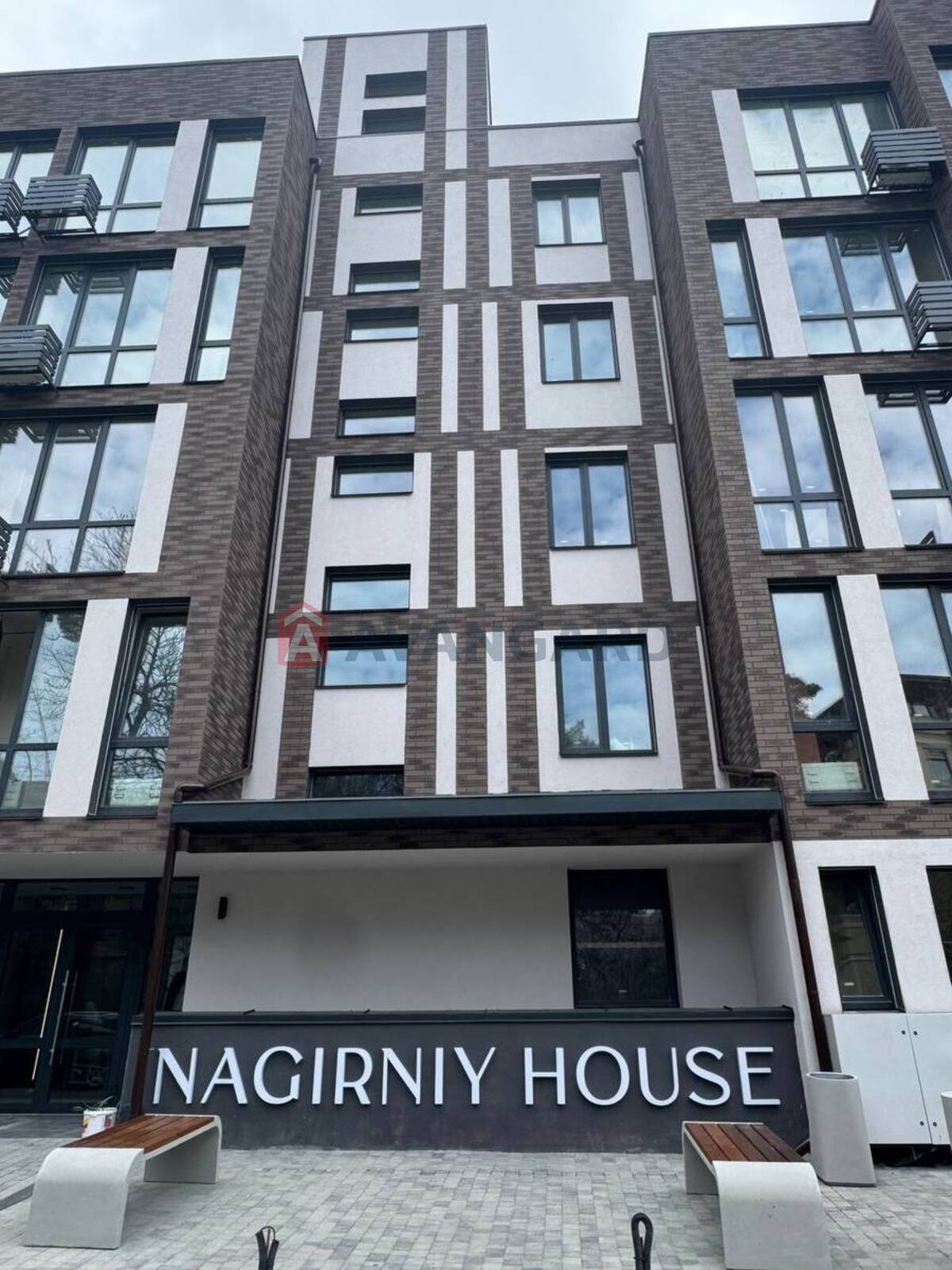 1 ��. ��������, 26/15/5 ��. �., 4/5 ������ ���� 3